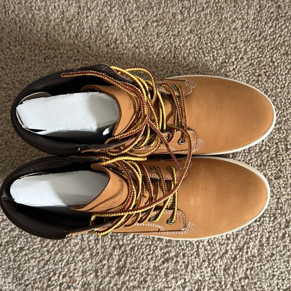 Timberland Dausette Sneaker Boots NIB - Picture 5 of 8